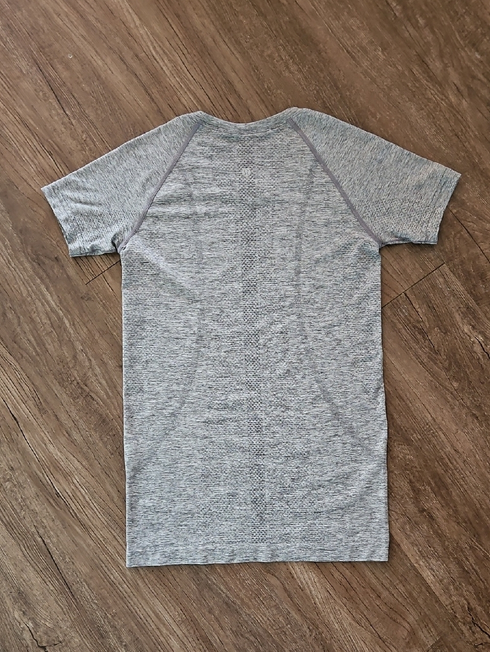 Lululemon Swiftly Tech Short Sleeve Shirt - Picture 3 of 8